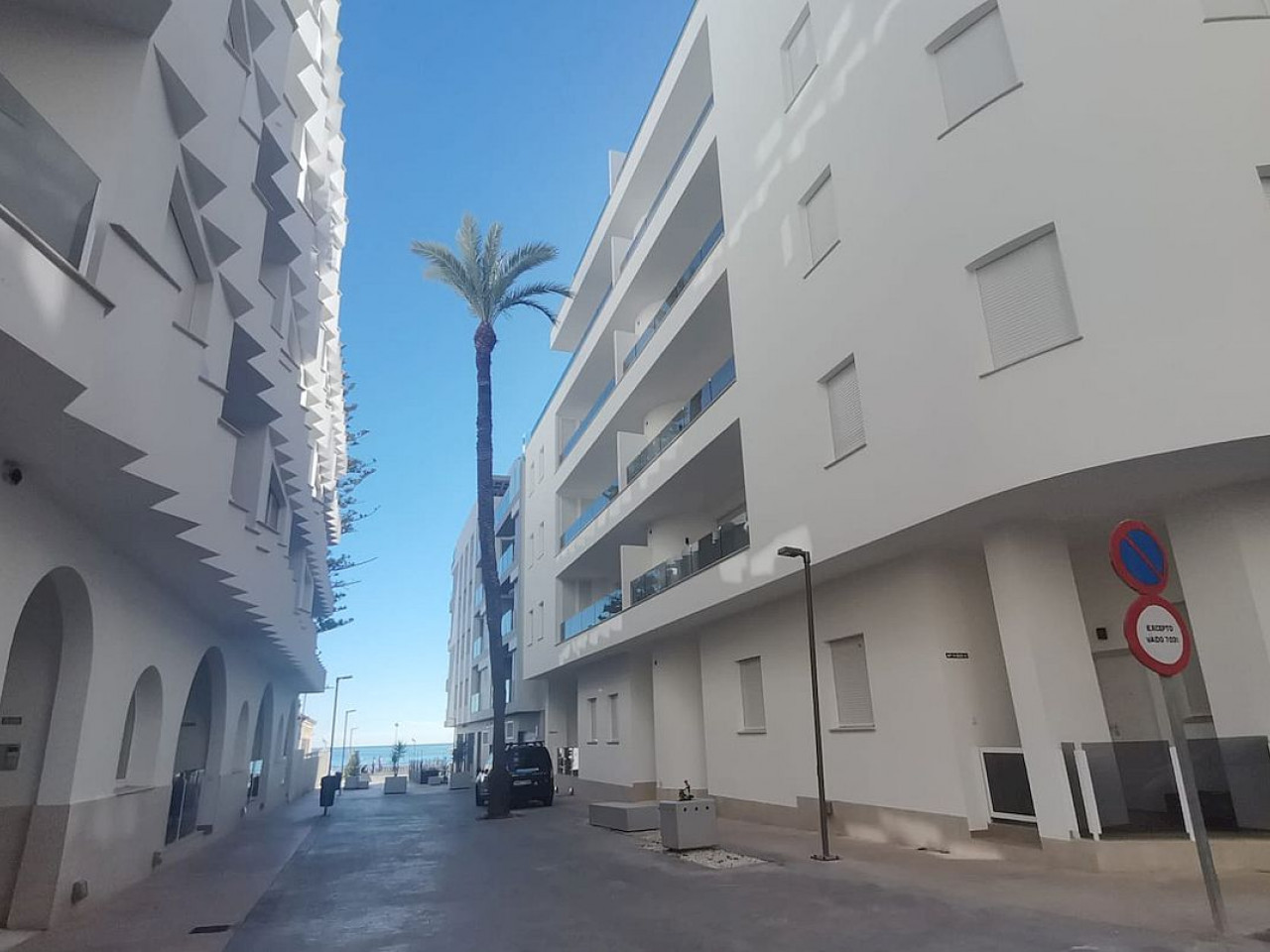 Penthouse in Torrevieja - Image 2