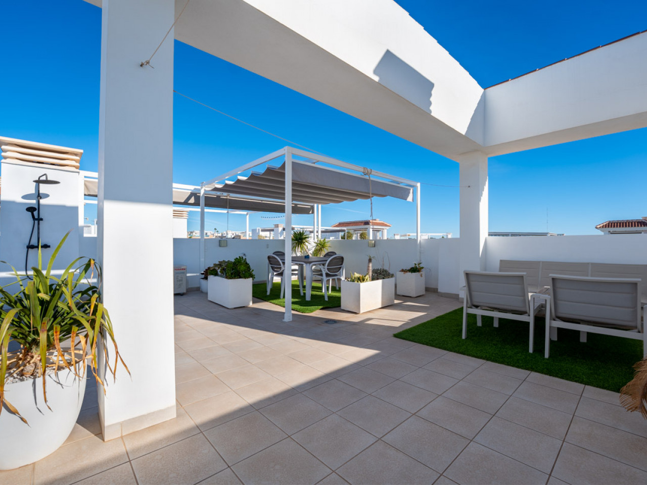 Apartment in Rojales - Image 4