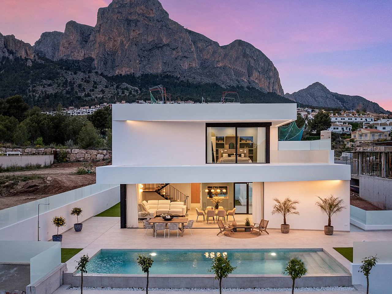 Villa in Polop - view 1