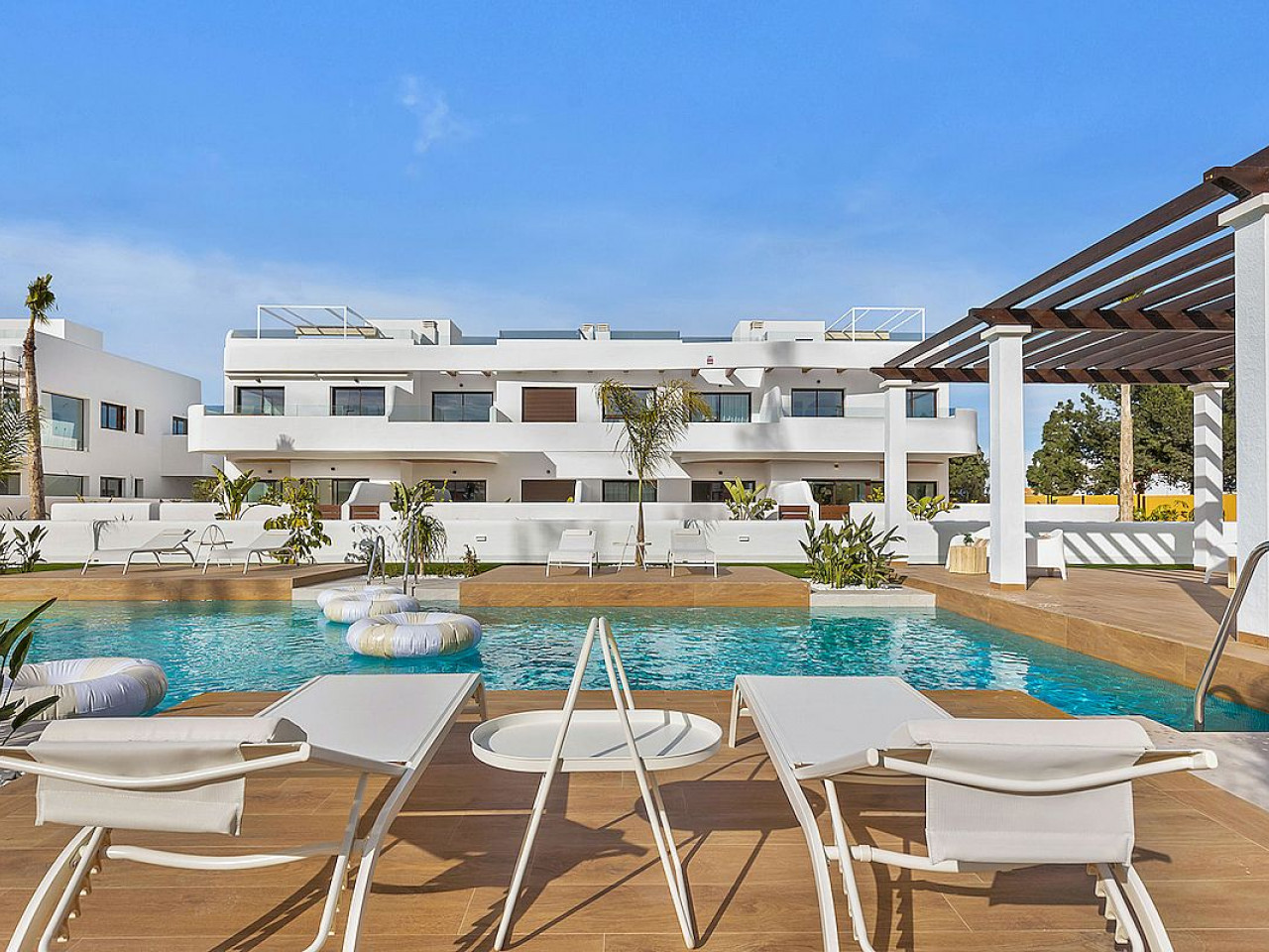 Apartment in Los Alcazares - view 1